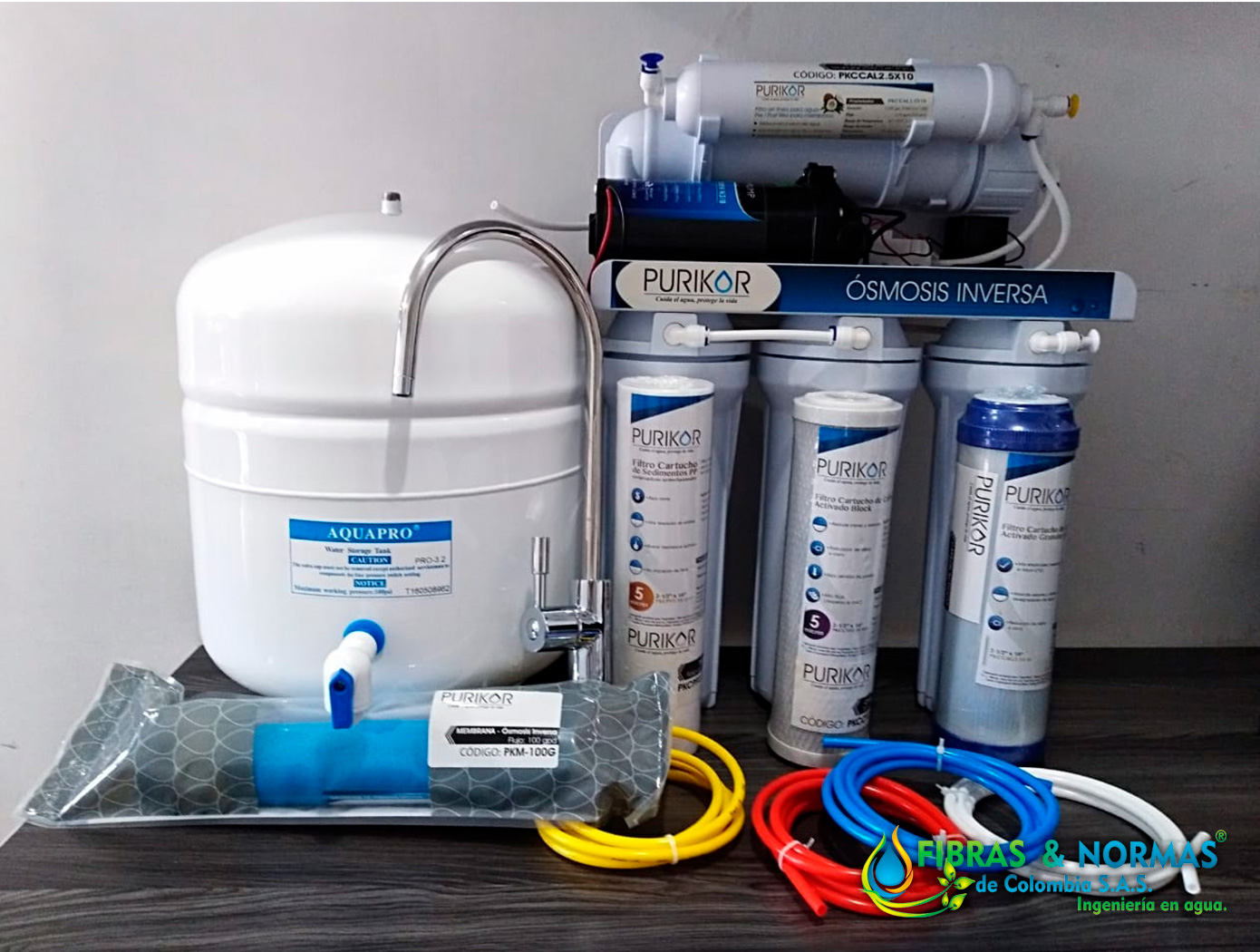 Equipos Purificadores de Agua y Suministros